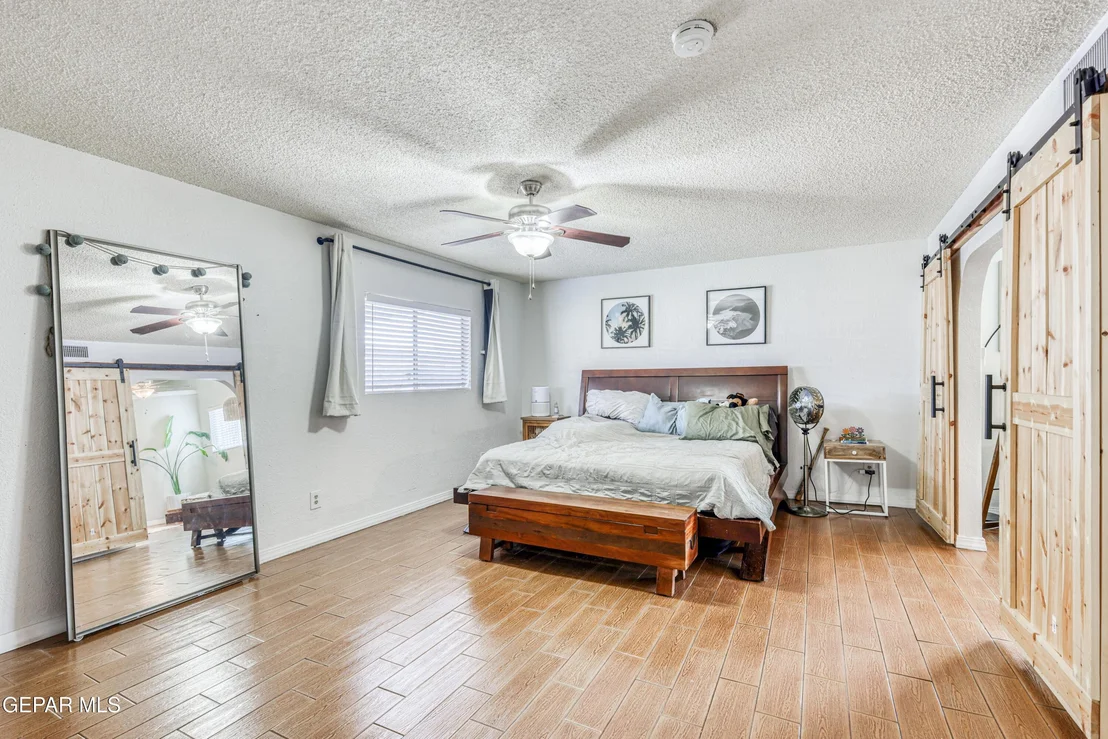 Photo of 11387 BEACH FRONT Drive