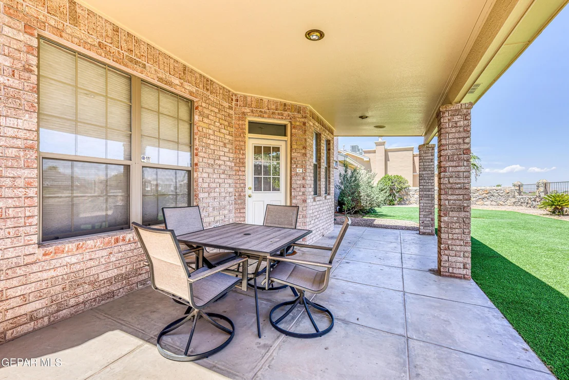 Photo of 6617 Isla del Rey Drive