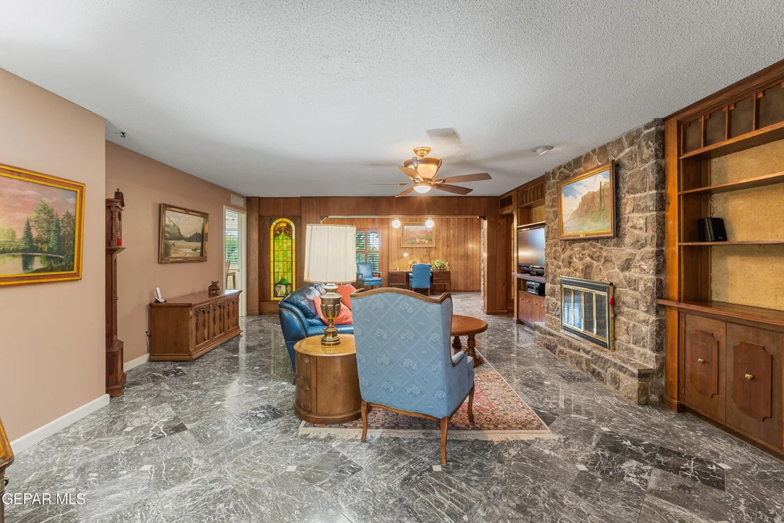 Photo of 6233 Meteor Way