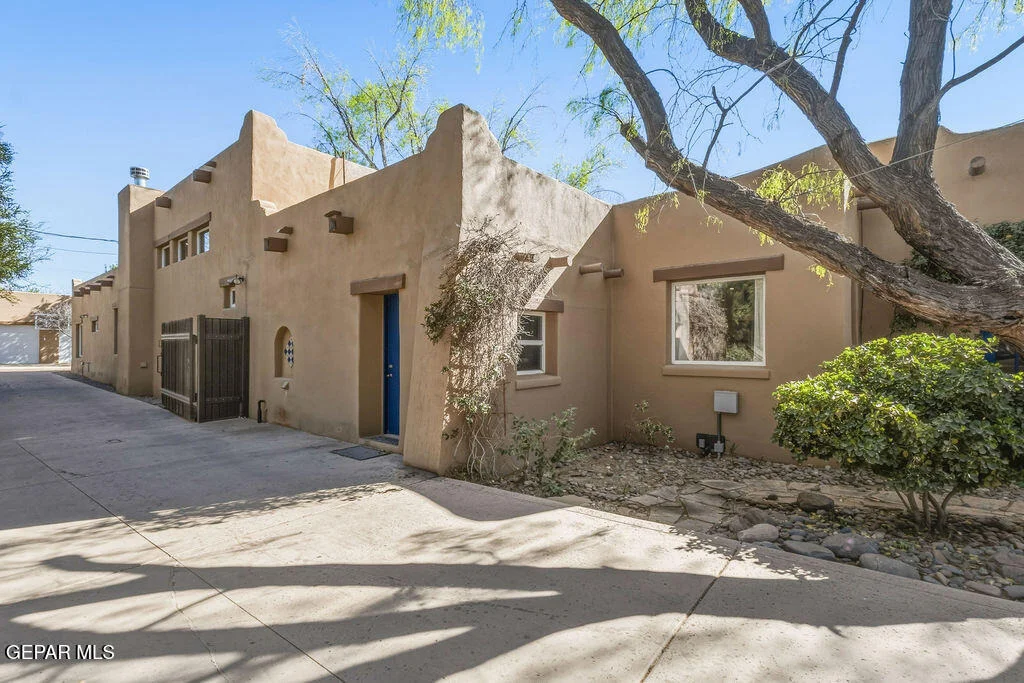 Photo of 300 ROSEMONT Drive