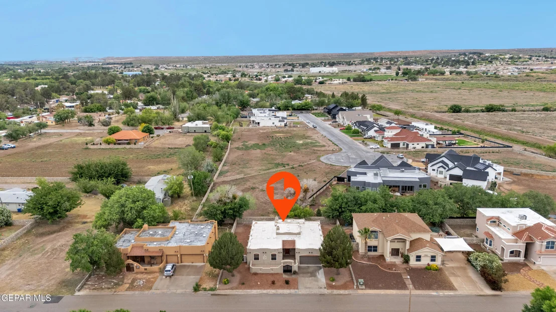 Photo of 1072 LOS MOROS Drive