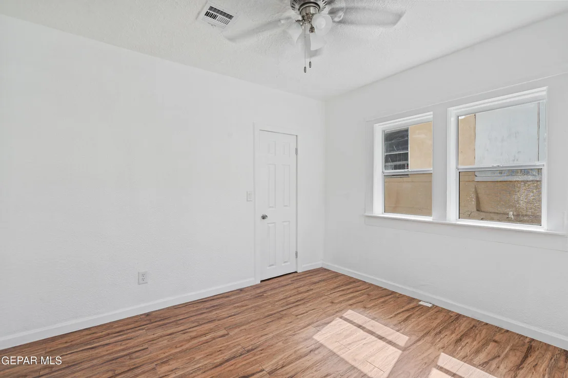 Photo of 3328 Mountain Avenue