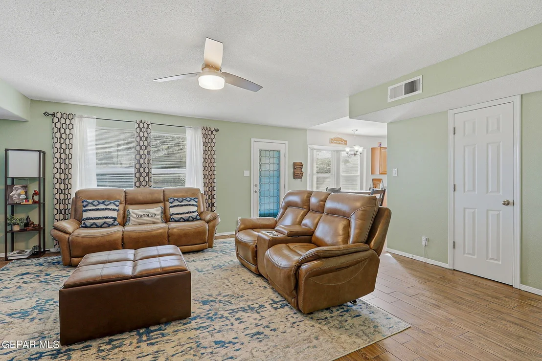 Photo of 10908 NORTHVIEW Drive