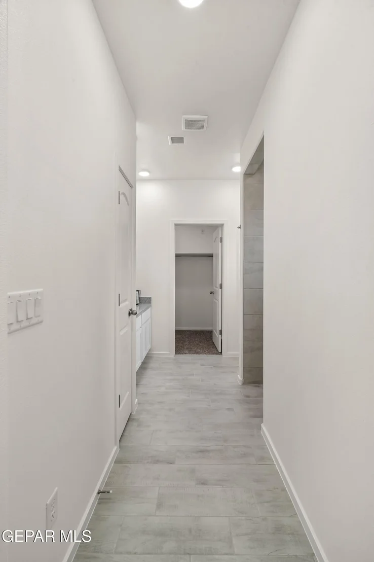 Photo of 13804 Summer Wave Avenue