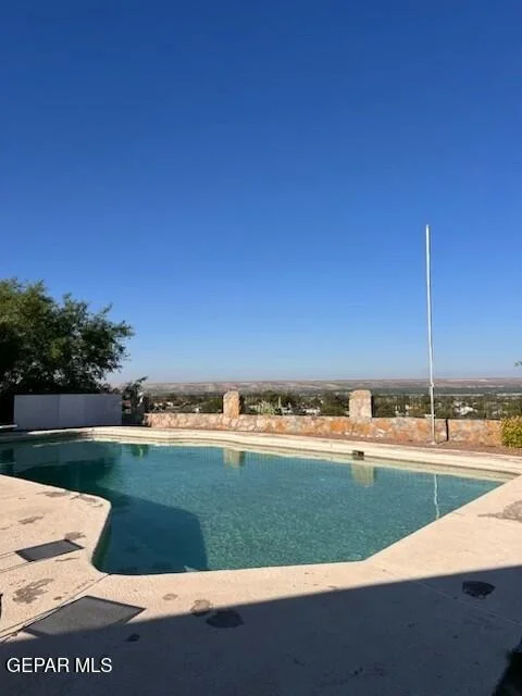 Photo of 913 CORTIJO Drive