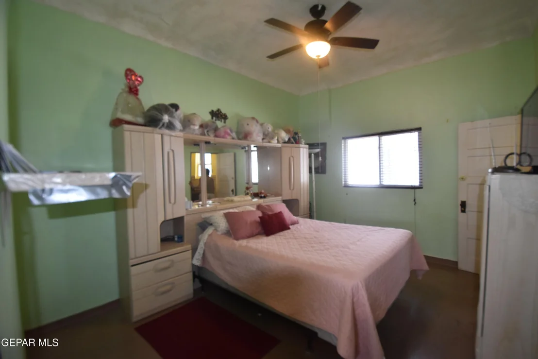 Photo of 1113 N Octavia Street