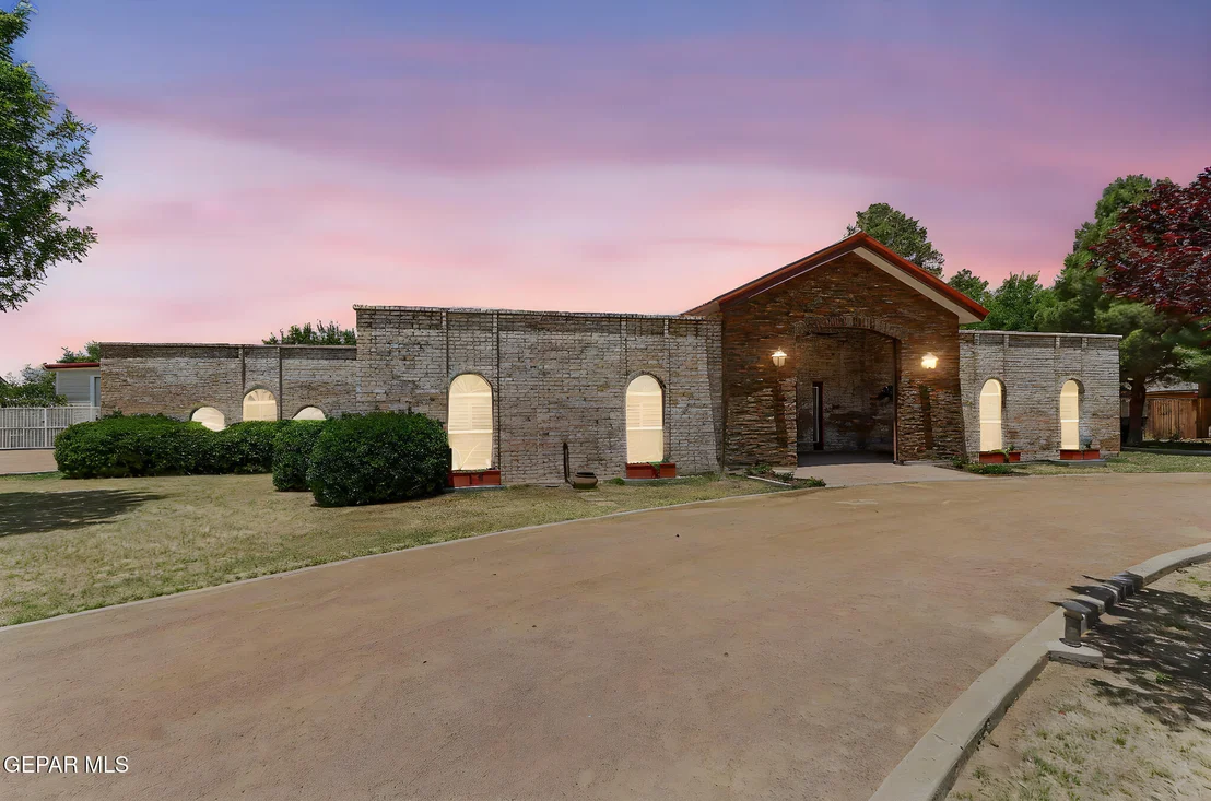 Photo of 5436 LA ESTANCIA Circle