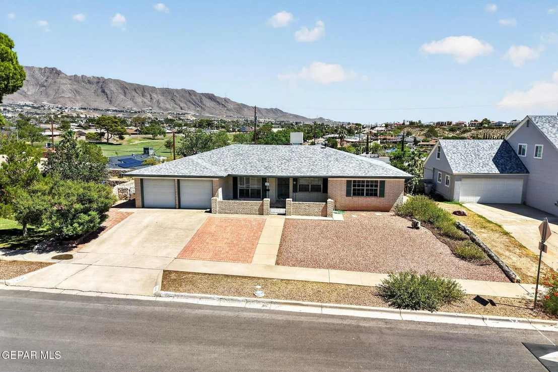 Photo of 6747 FIESTA Drive