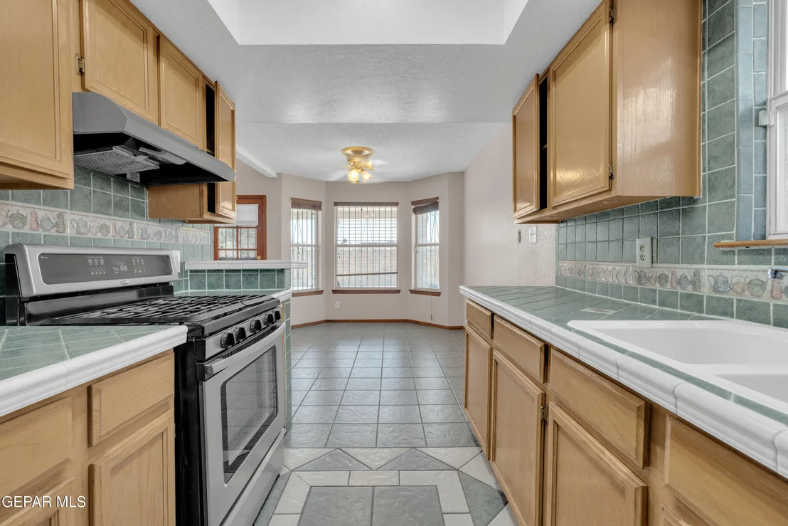 Photo of 12176 JOSE CISNEROS Drive