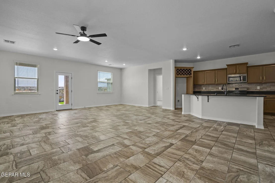 Photo of 6012 HIDDEN ACRES Drive