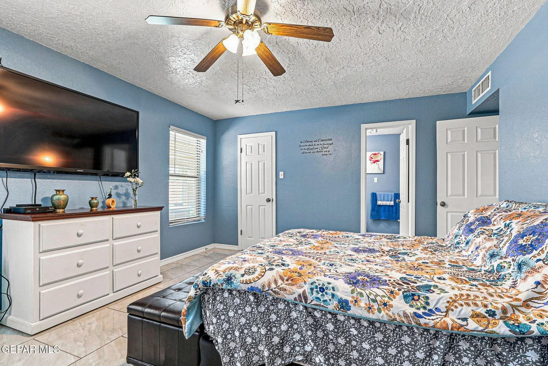Photo of 125 LA NELL Drive
