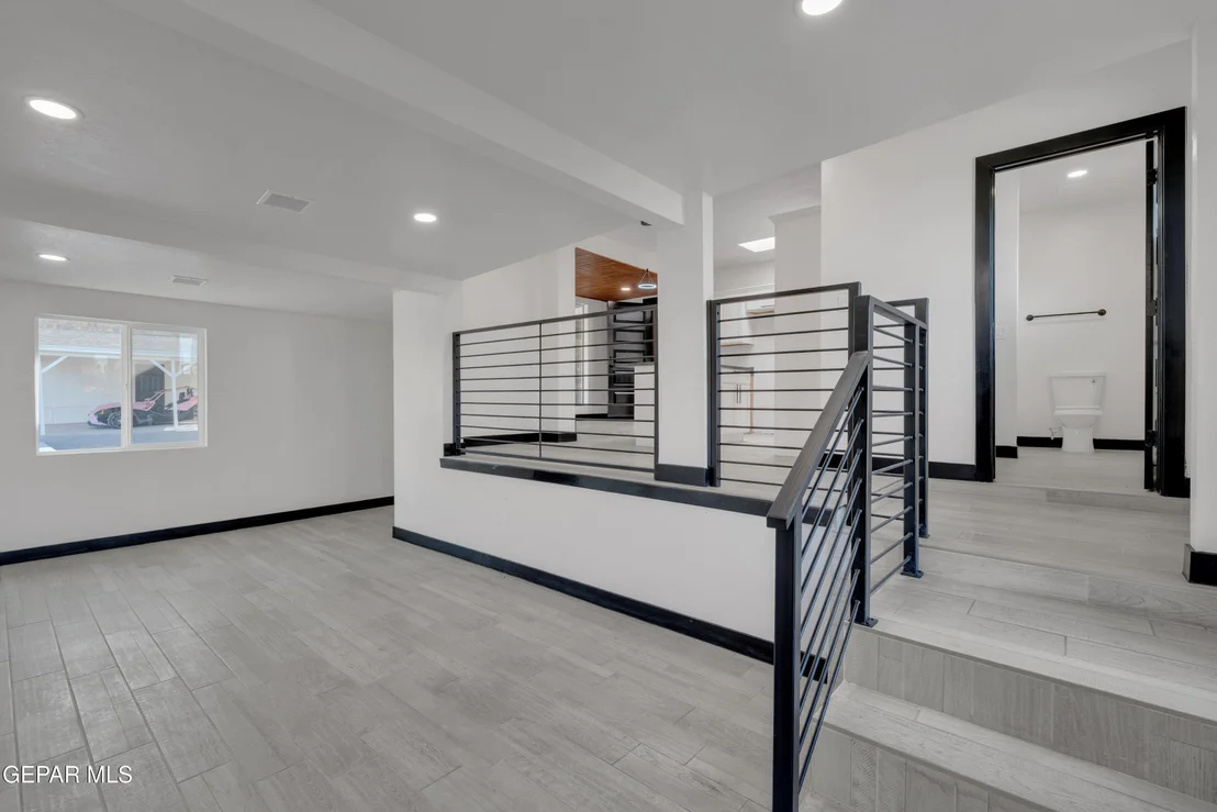 Photo of 3116 Titanic Avenue