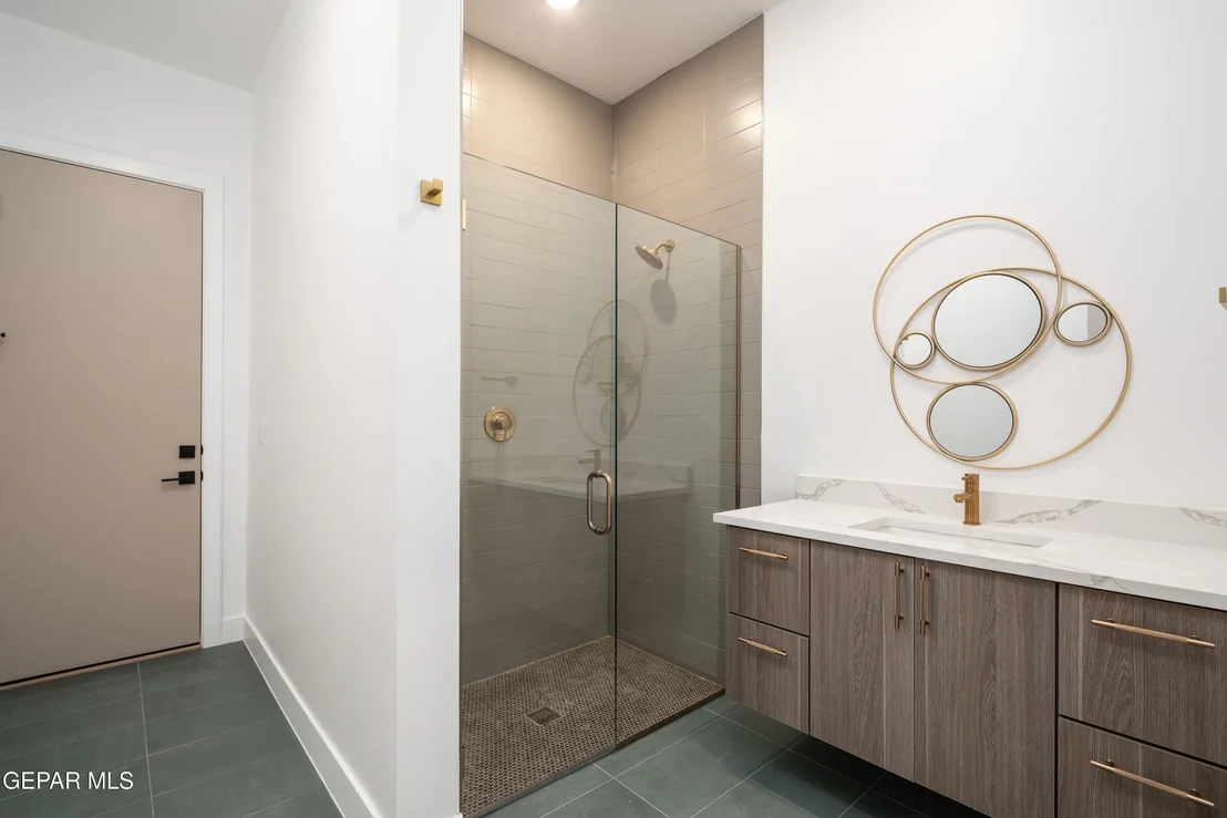 Photo of 653 BIR Circle