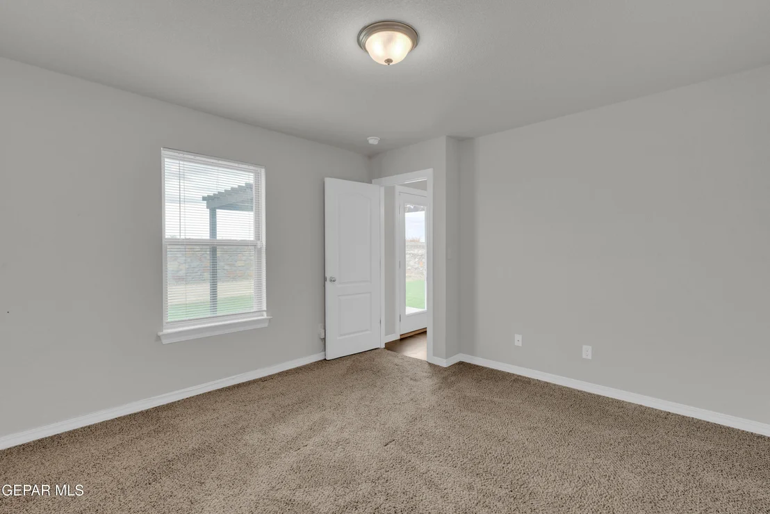 Photo of 1069 WHITEBRUSH Road