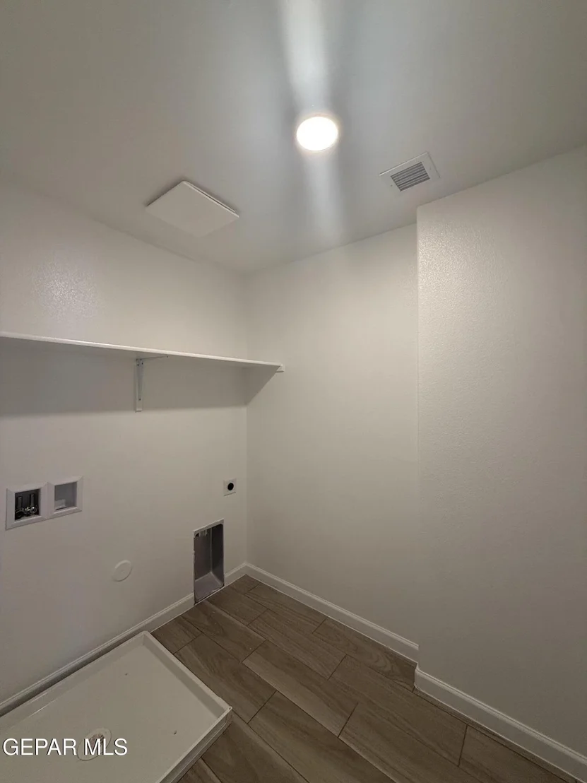 Photo of 10724 Aaron Street