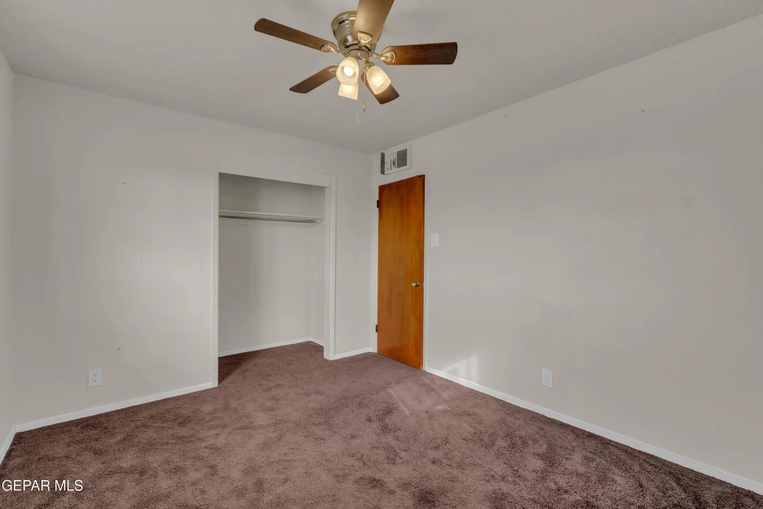 Photo of 5213 SUN VALLEY Drive
