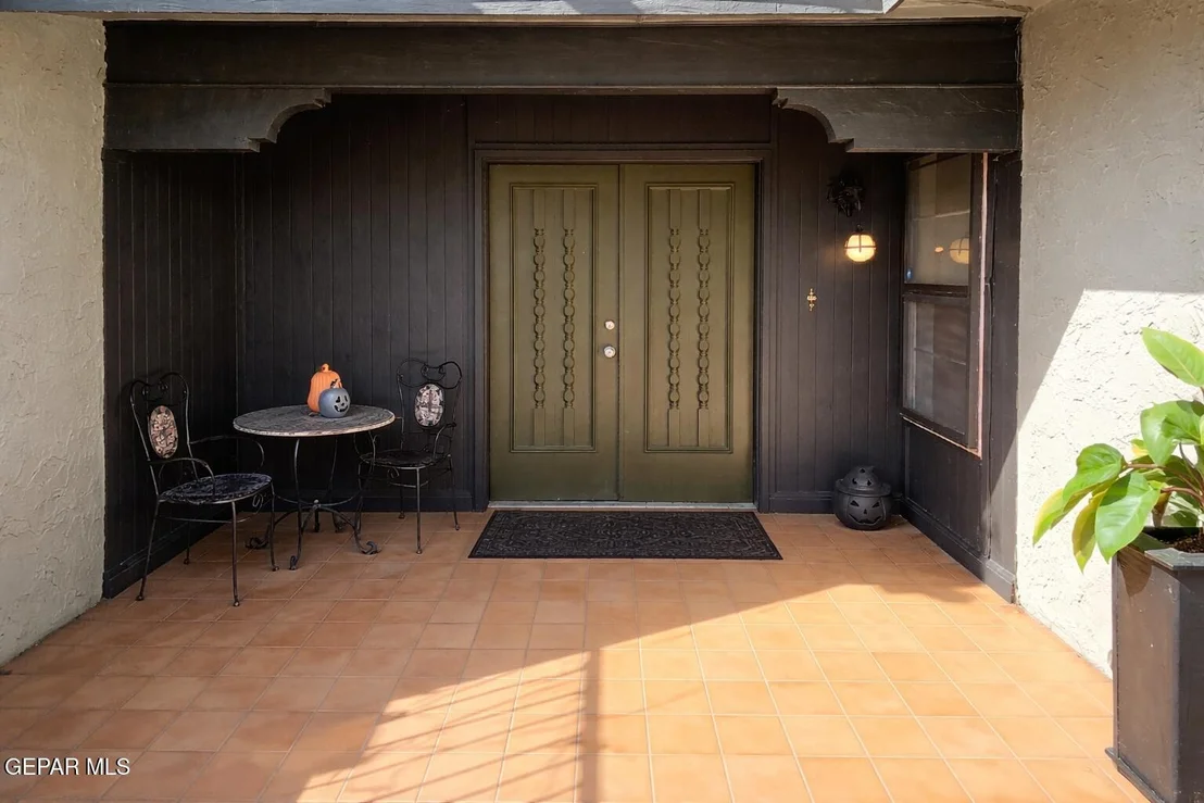 Photo of 3313 EDGEROCK Drive