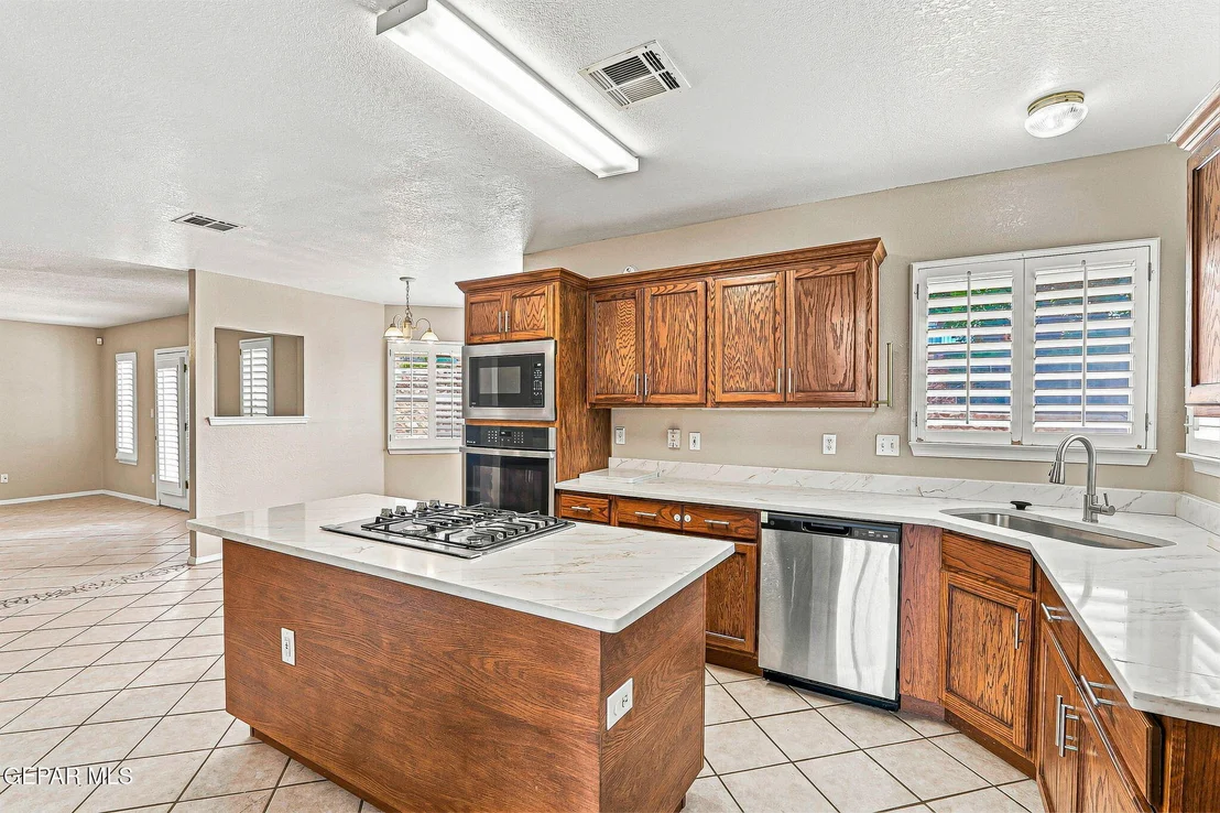 Photo of 6076 LOS SIGLOS Drive