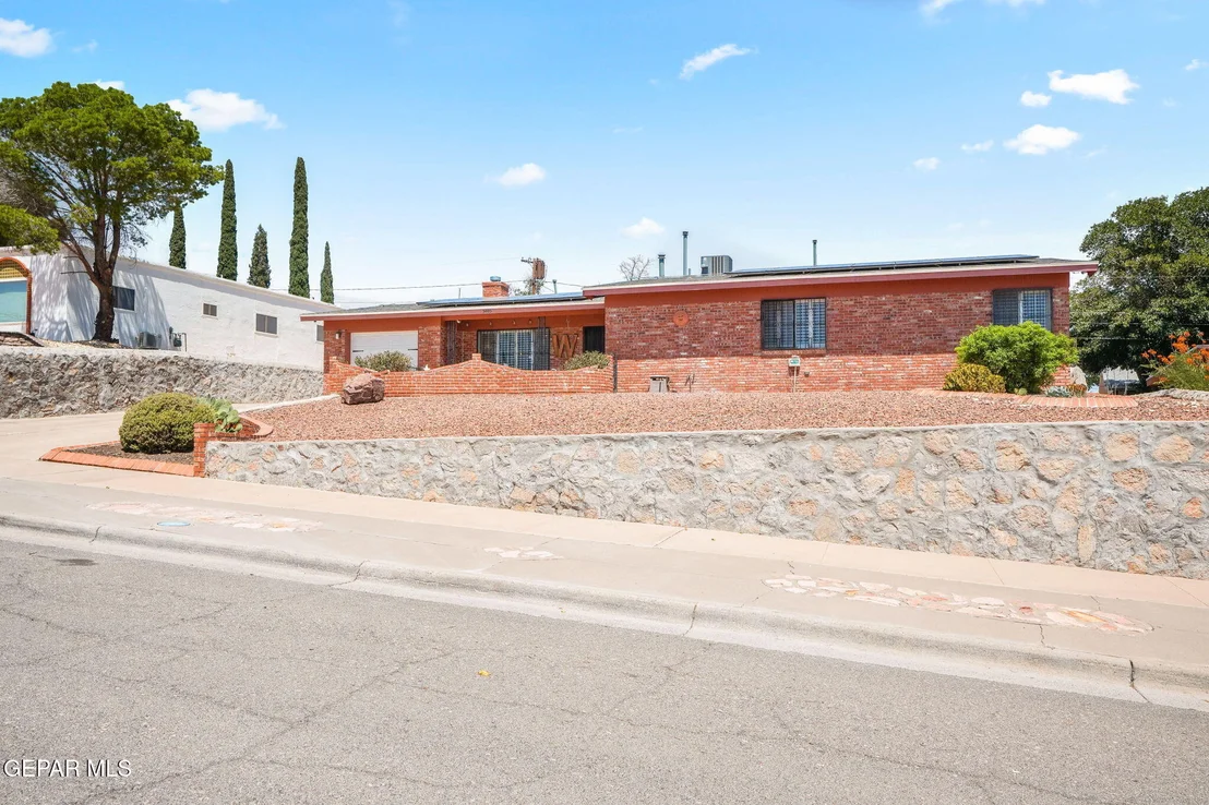 Photo of 3405 MOONLIGHT Avenue