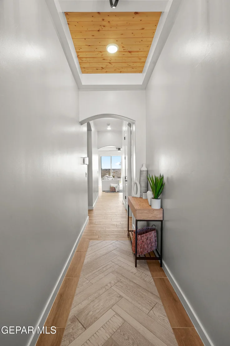 Photo of 904 Foley Place