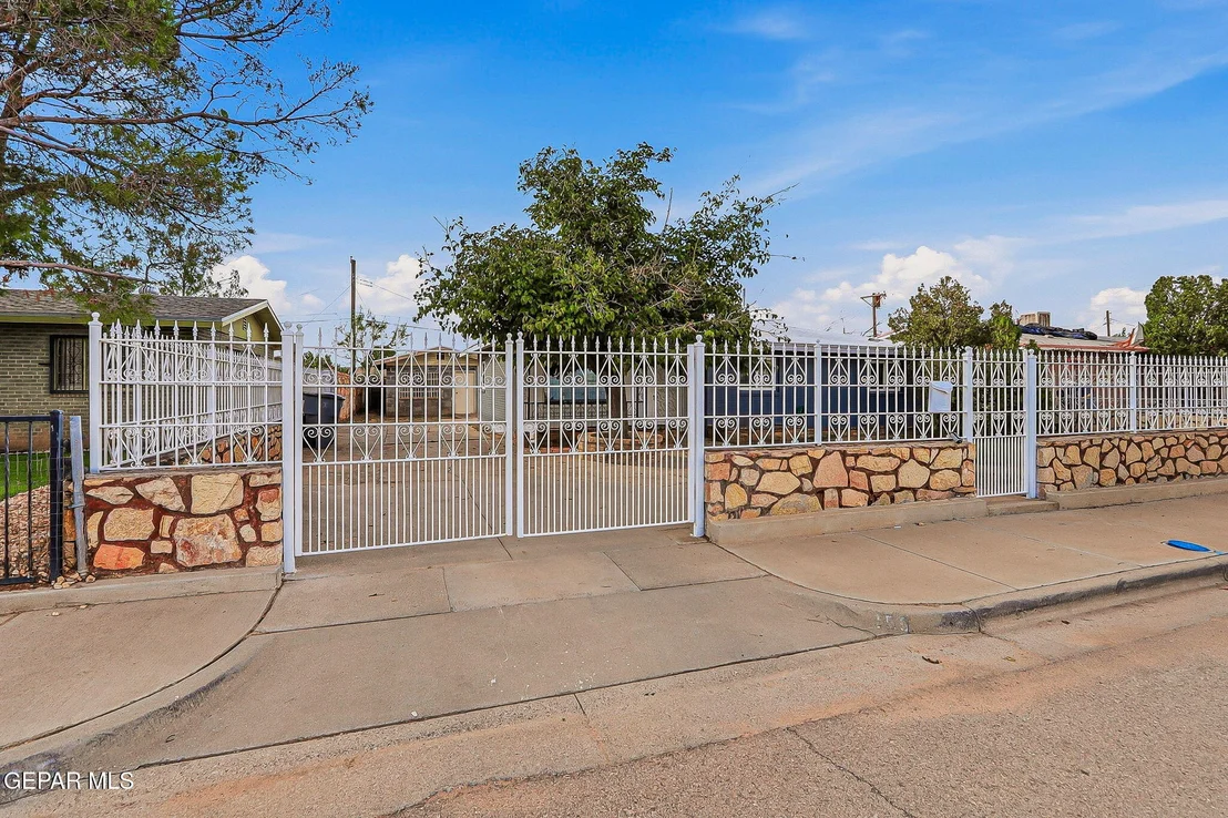 Photo of 155 MANGO Road