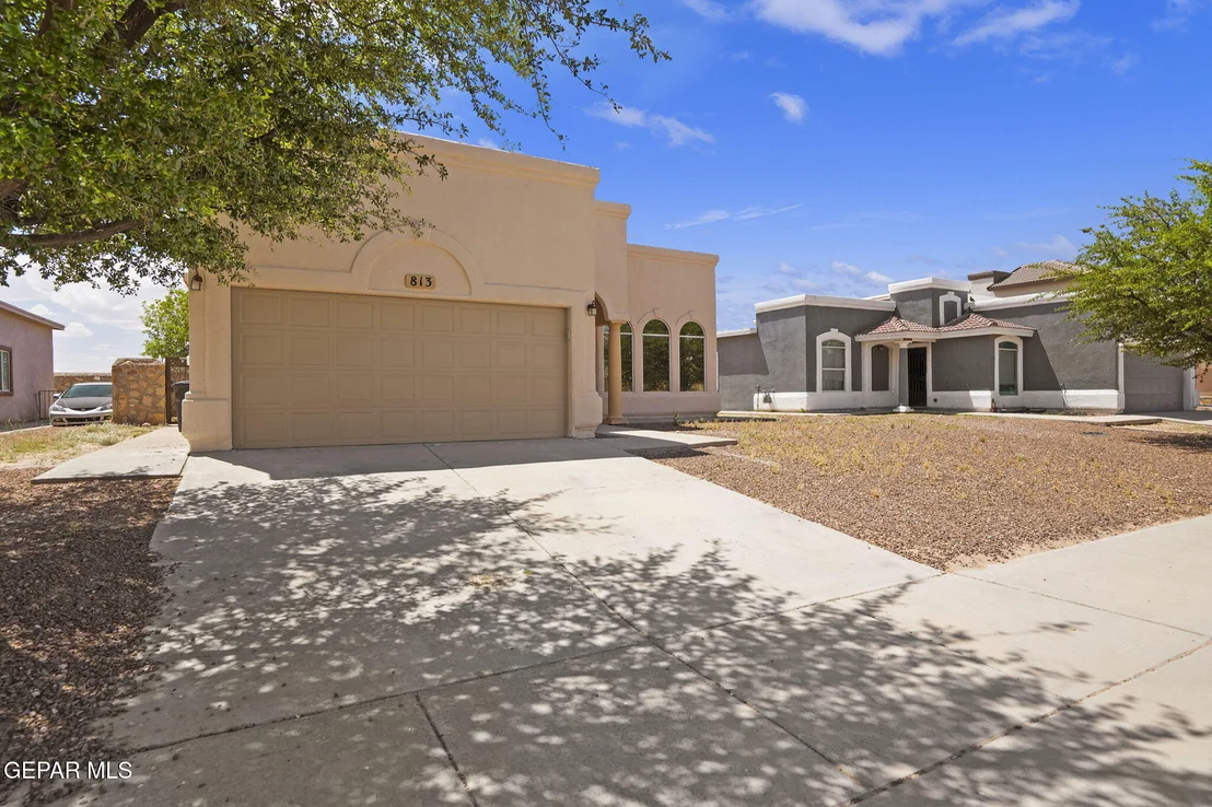 Photo of 813 Desert Bush Drive