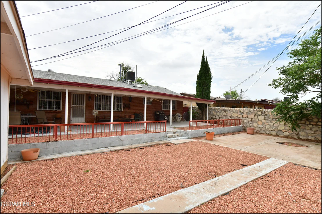 Photo of 10725 SAIGON Drive
