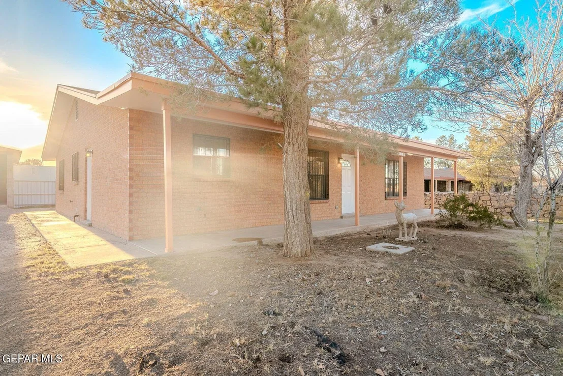 Photo of 11640 Peters Road