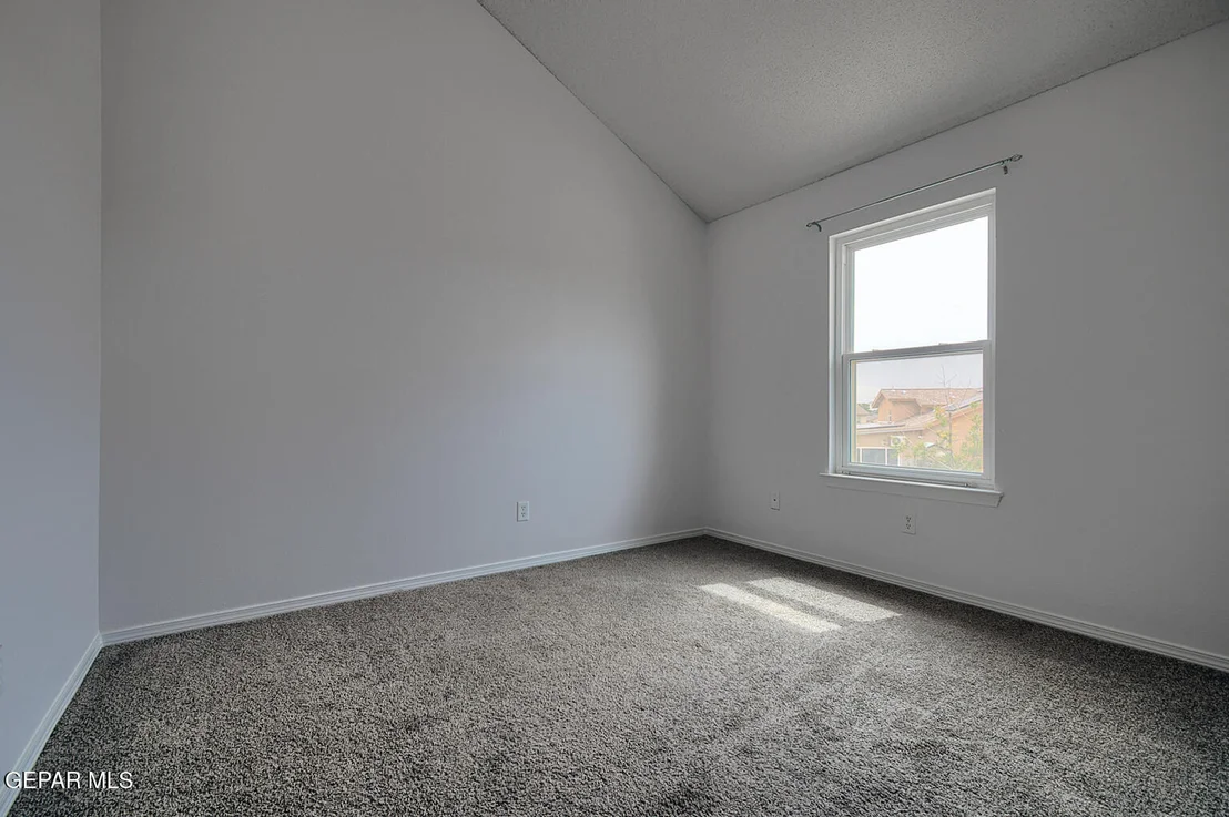 Photo of 455 Shadow Glen Court