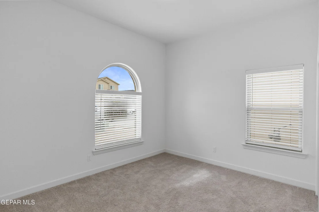 Photo of 424 Plateau Drive