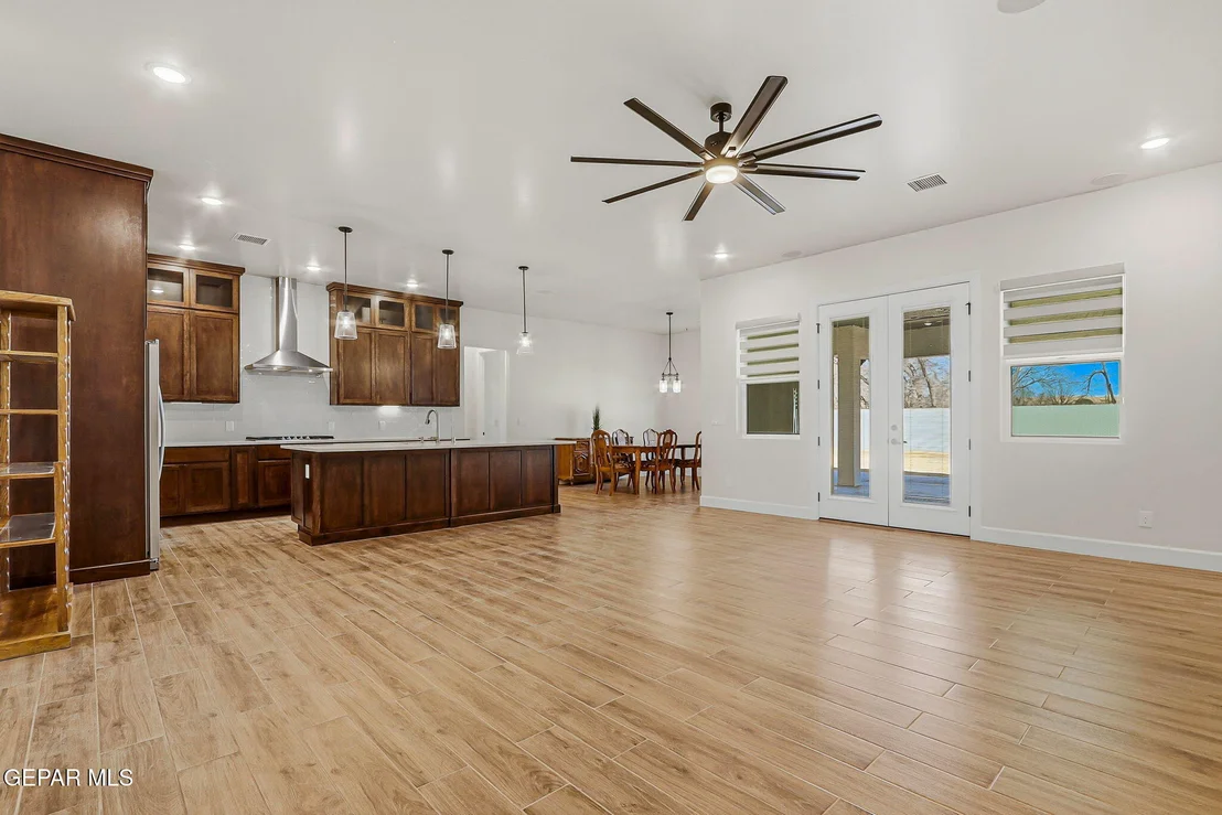 Photo of 12329 SUGDEN Road