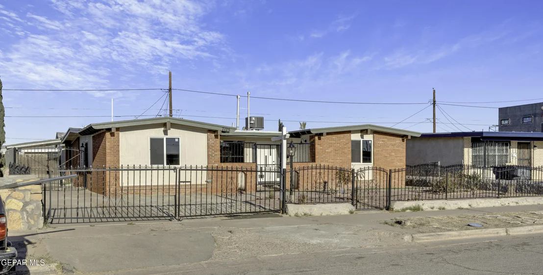 Photo of 7125 BANANA TREE Lane