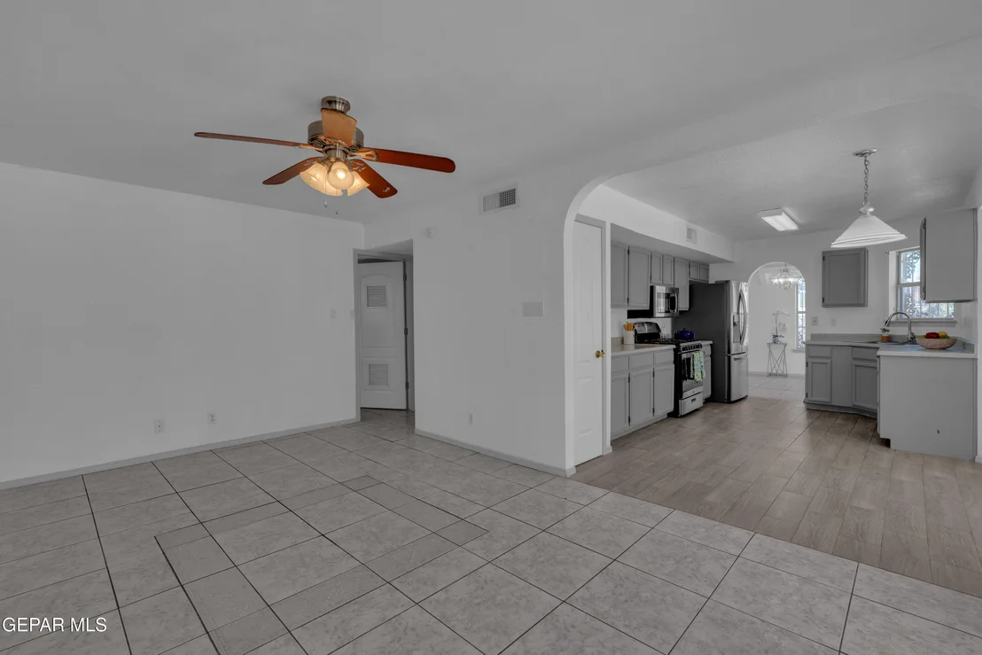 Photo of 1444 John Phelan Drive