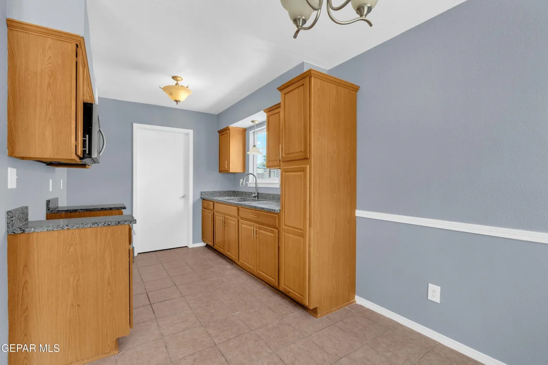 Photo of 1610 James Chisum Drive