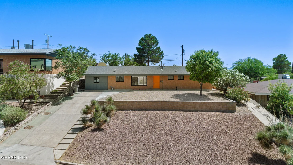 Photo of 814 GALLOWAY Drive