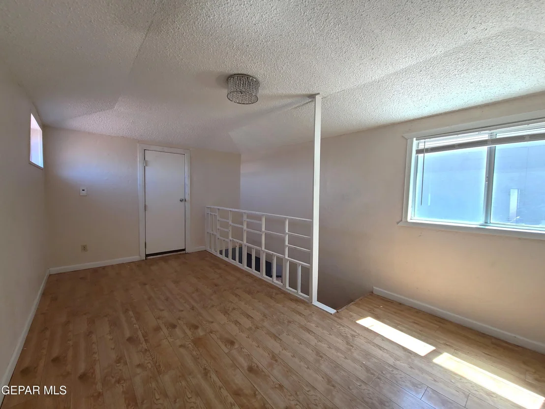 Photo of 1714 BANKER Road