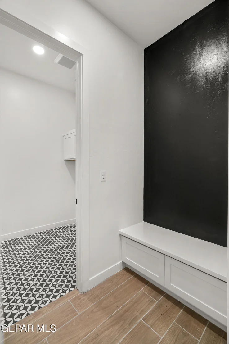 Photo of 15052 Laura Lane