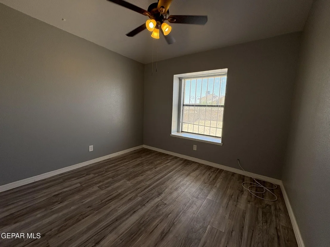 Photo of Unit A at 1550 GREG POWERS Drive