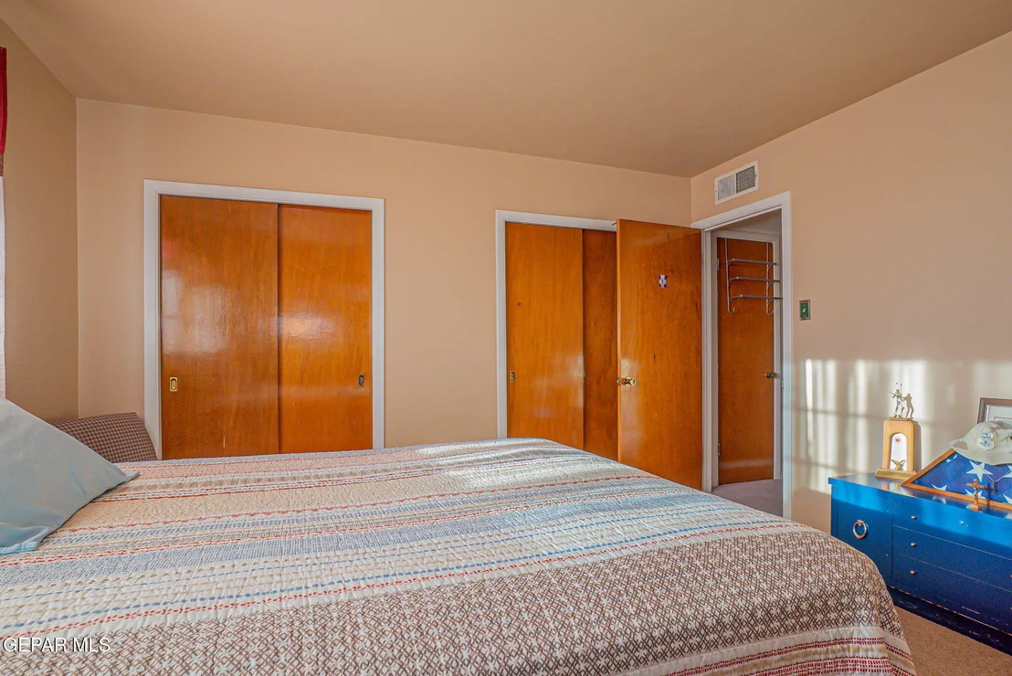 Photo of 6049 ISABELLA Drive