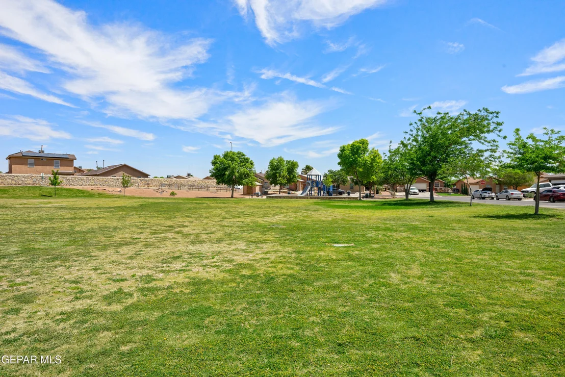 Photo of 11916 AUBURN SANDS Drive