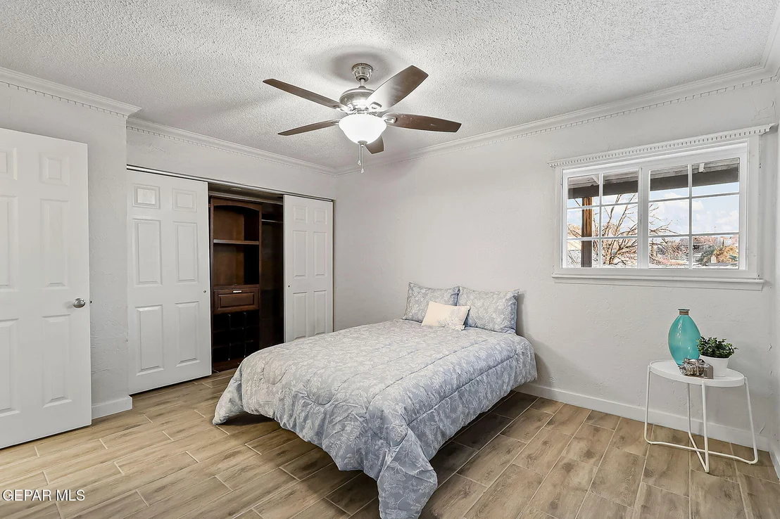 Photo of 220 Carnival Drive