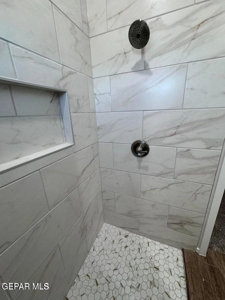 Photo of 975 Barbara Ave Avenue