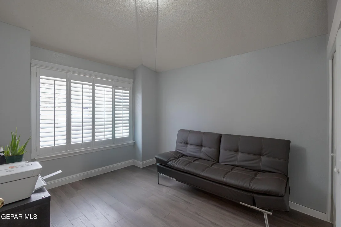 Photo of 6124 RIVER PARK Place