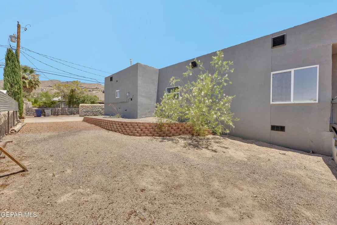 Photo of 809 GALLOWAY Drive