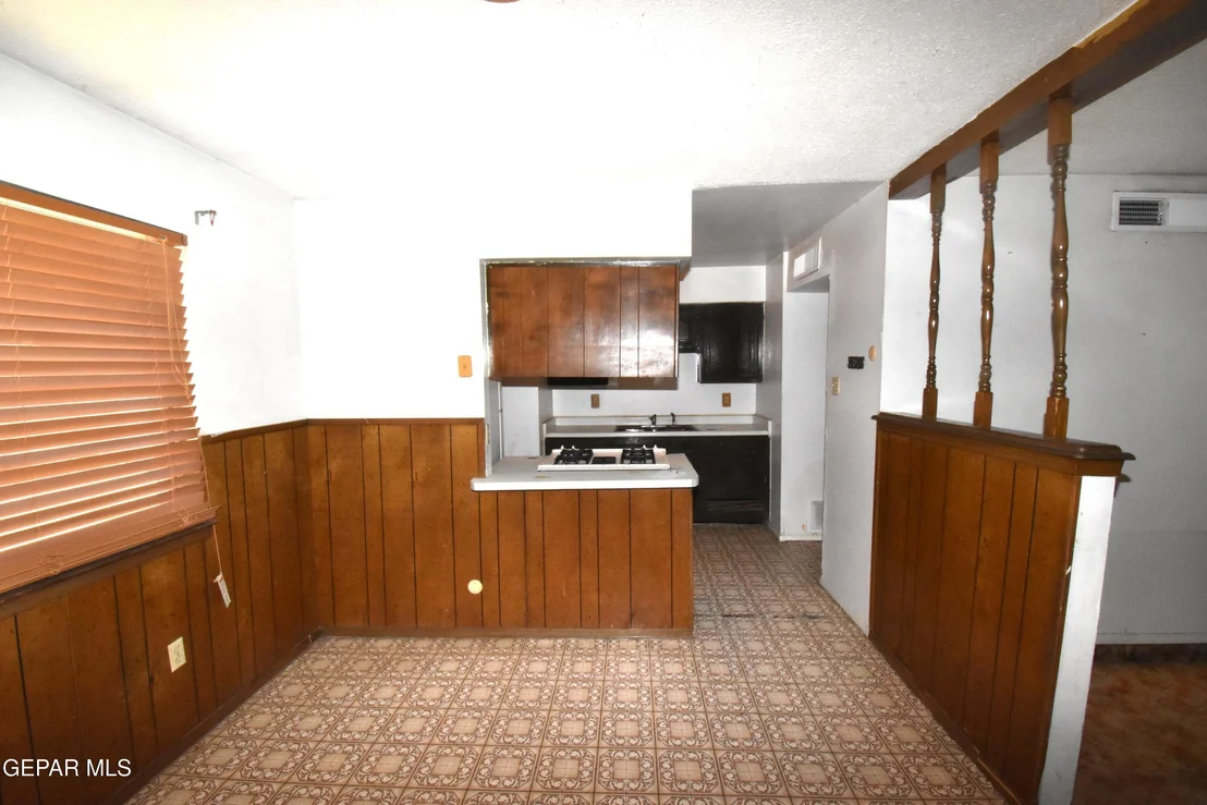 Photo of 8901 MELLON Drive