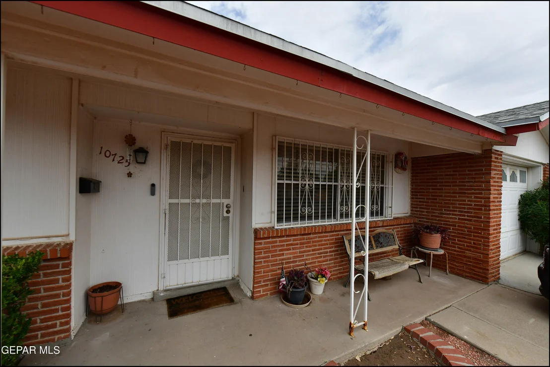 Photo of 10725 SAIGON Drive