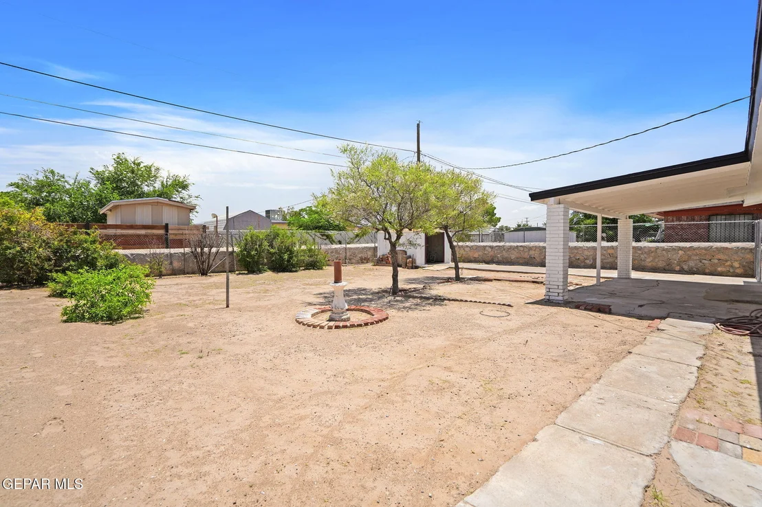 Photo of 212 MANUEL Drive