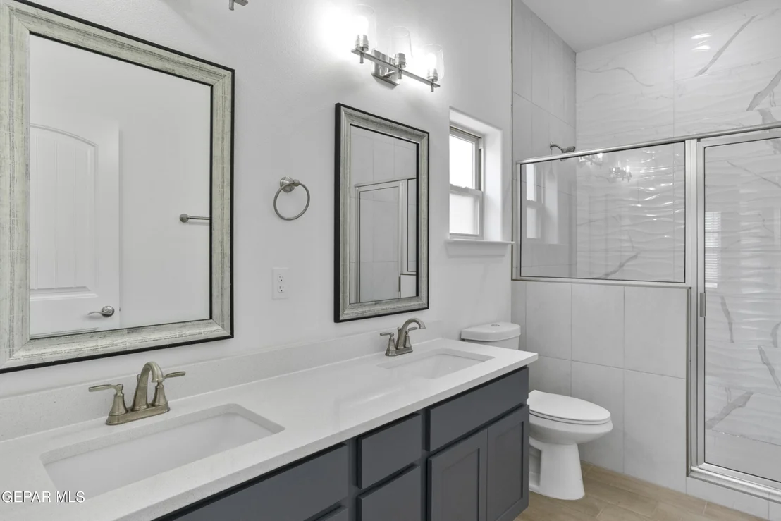 Photo of 424 Plateau Drive