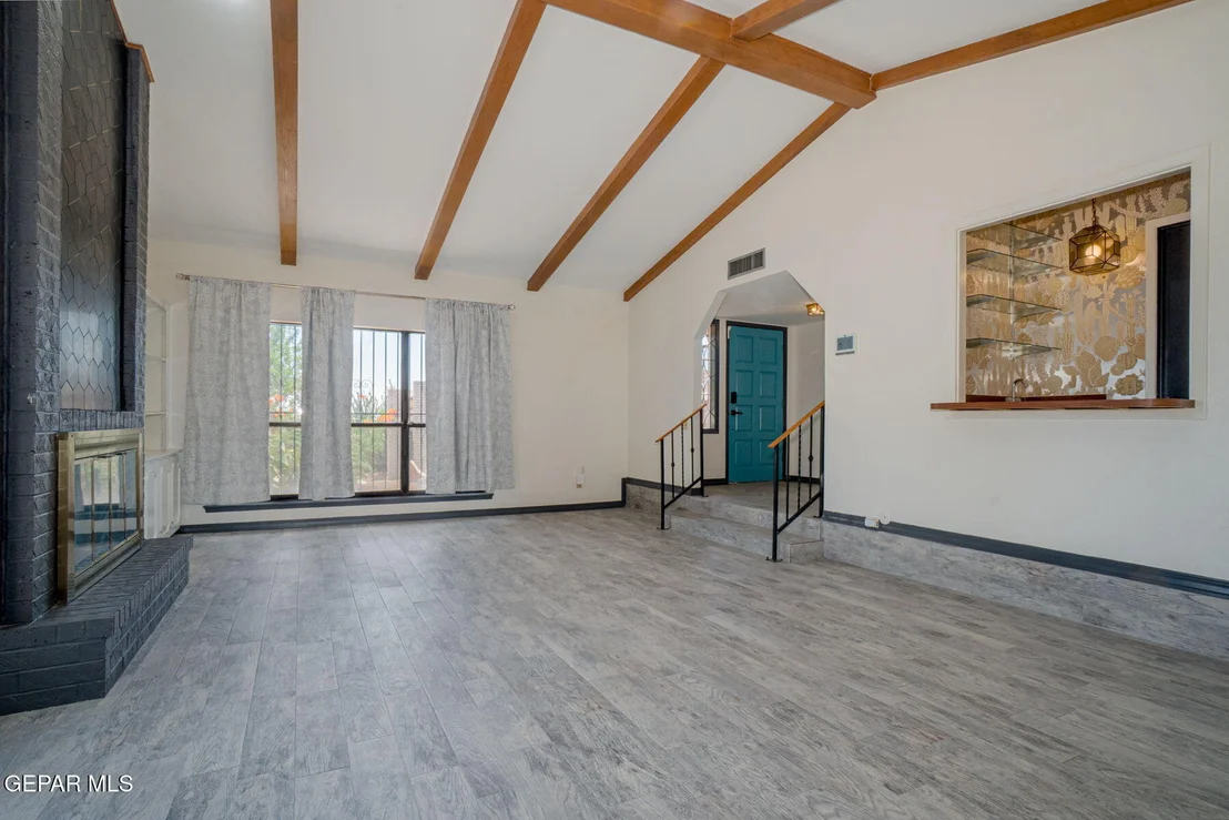 Photo of 3204 HIGH POINT Drive