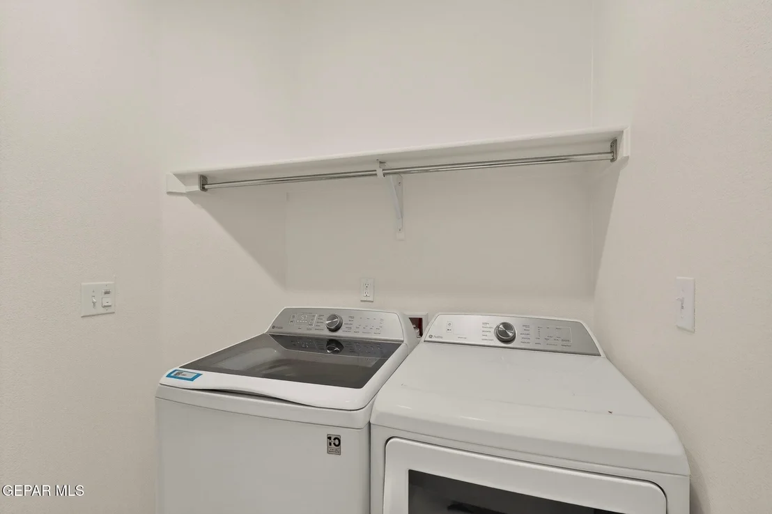 Photo of 968 GULF STREAMS Avenue